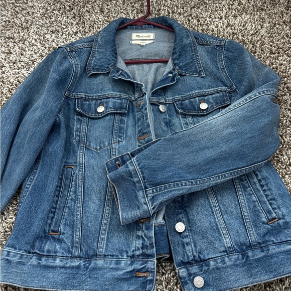 Madewell Blue Jean Jacket with Trucker Style - Picture 2 of 5